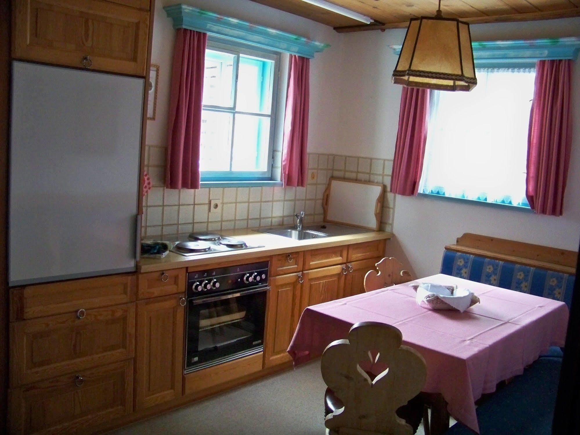 Gastehaus Bichl 3*