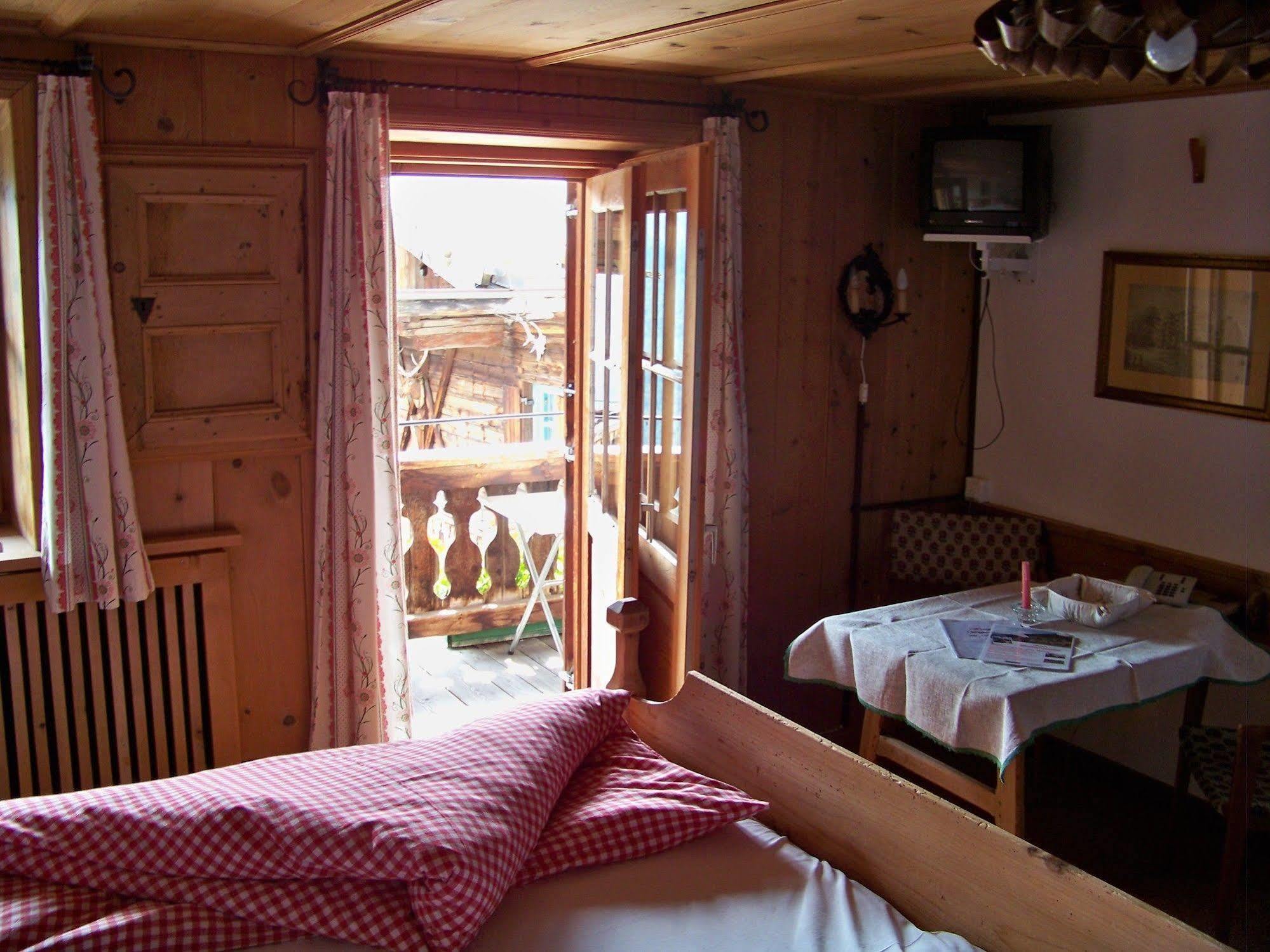 Gaestehaus Bichl Pensjonat Umhausen